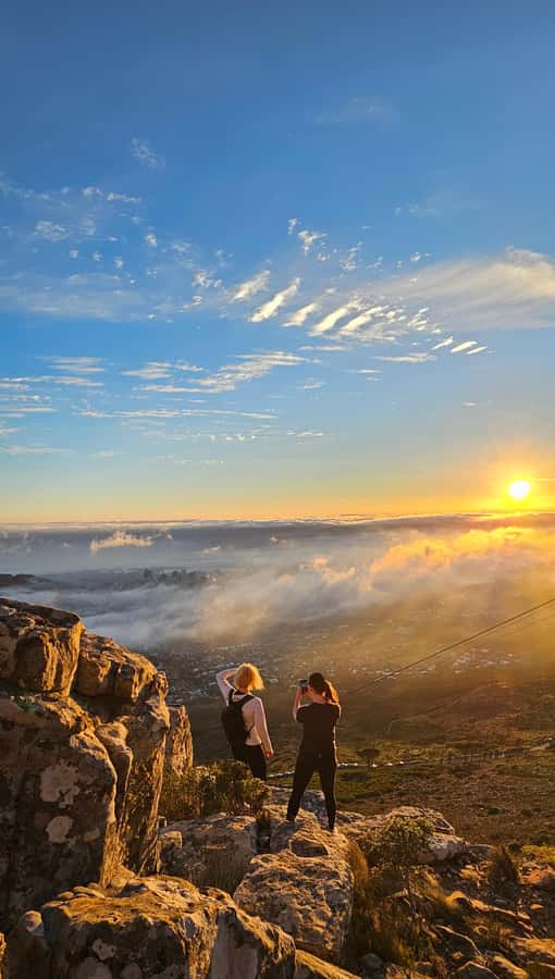 Cape Town: Table Mountain Hike with an Expert Guide - The views and photo stops are part of the rhythm