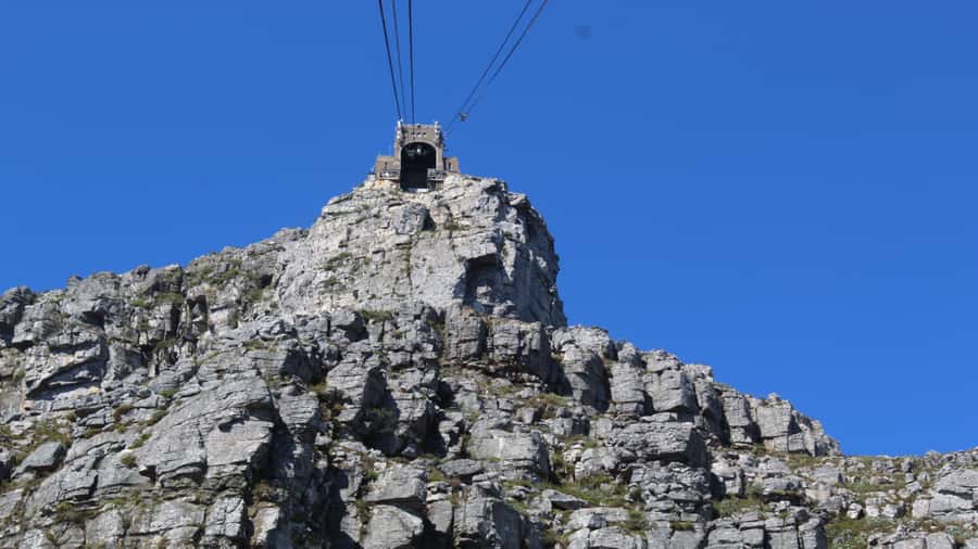 Cape Town:- Table Mountain including Hotel Transfer - Making the Most of Your 90 Minutes