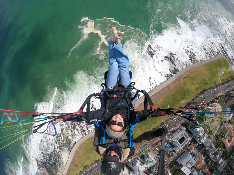 Cape Town: Tandem Paragliding Adventure - Who should book this flight?