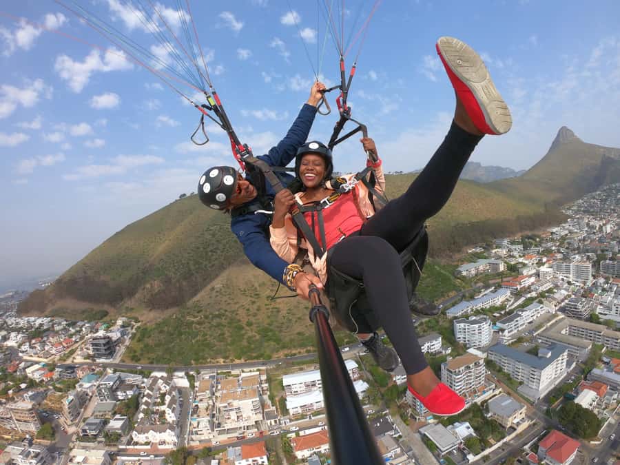 Cape Town: Tandem Paragliding Flight with the Experts - The view from 6 to 15 minutes in the air