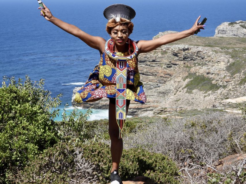 Cape Town: The Cape Point Instagram Small Group Tour - Boulders Beach brings you close to African penguins