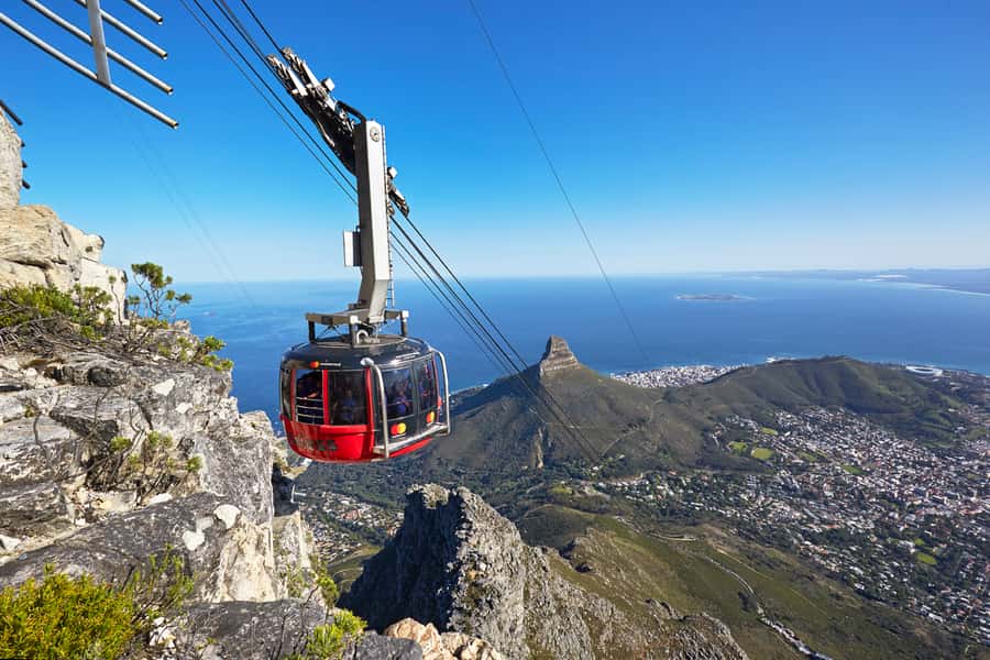 Cape Town Uncovered : Half-Day City Tour and Table Mountain - Signal Hill and the Atlantic coast
