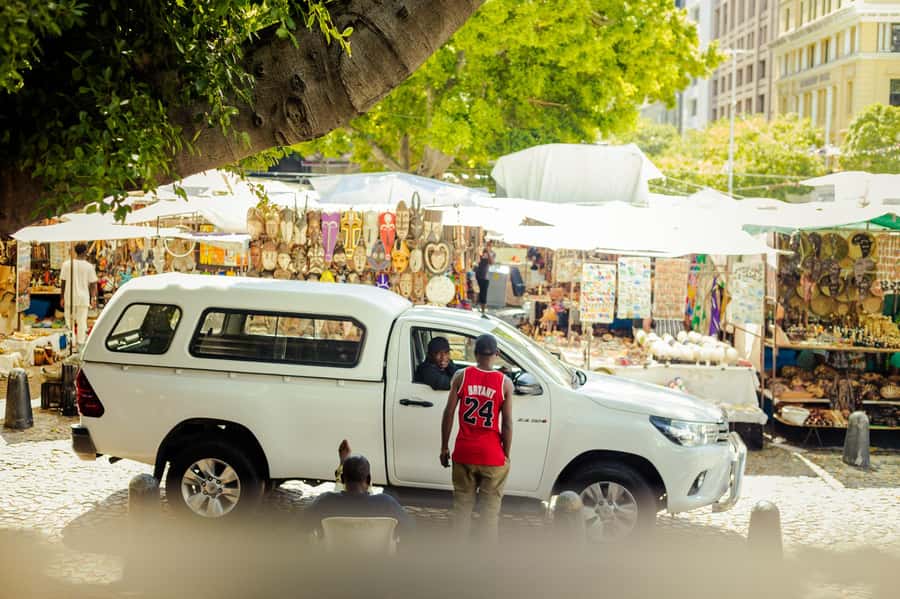 Cape Town Walking Tour: Bo-Kaap & City Highlights - Iziko Slave Lodge and the history of slavery