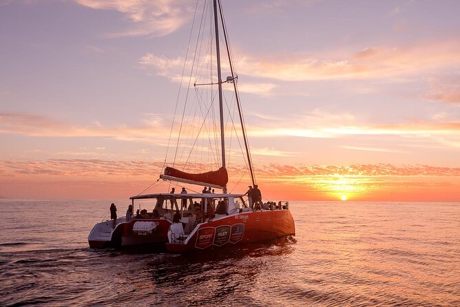 Catamaran Sunset Champagne Cruise Cape Town - Why the Atlantic is the right place for Cape Town’s sunset