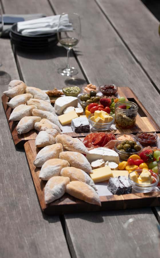 Constantia: Wine Walk with Lunch and Enchanting Stories - Key points at a glance
