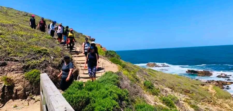 Costal Hiking Sacramento Trail: Port Elizabeth - Why the Sacramento Trail is worth your half-day