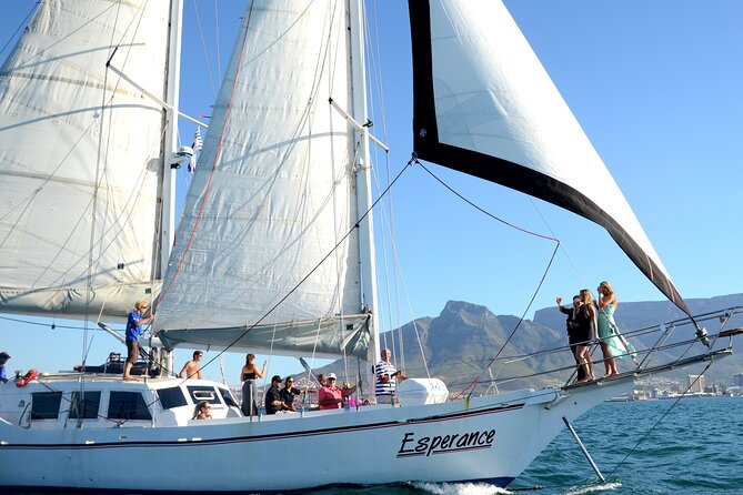 Cruise and Dine Dinner / Cape Town: Sunset Champagne Cruise and 3-Course Dinner - Dinner after the boat returns