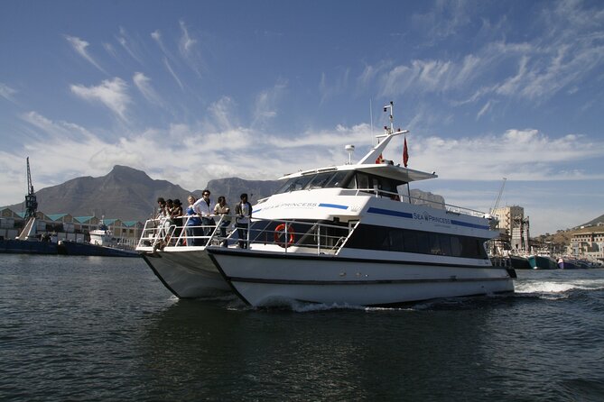 Cruise and Dine Lunch / Cape Town: Coastal Motor Cruise and 2-Course Lunch - Is $38.30 good value?