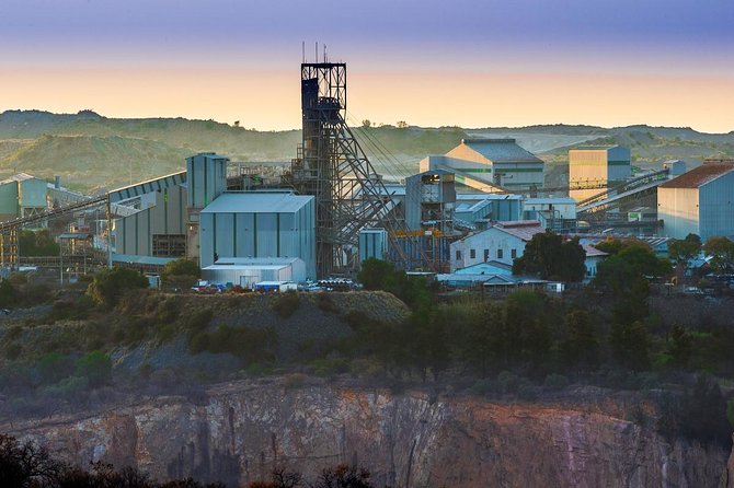 Cullinan Diamond Mine Tour - The nine-minute film and tunnel model