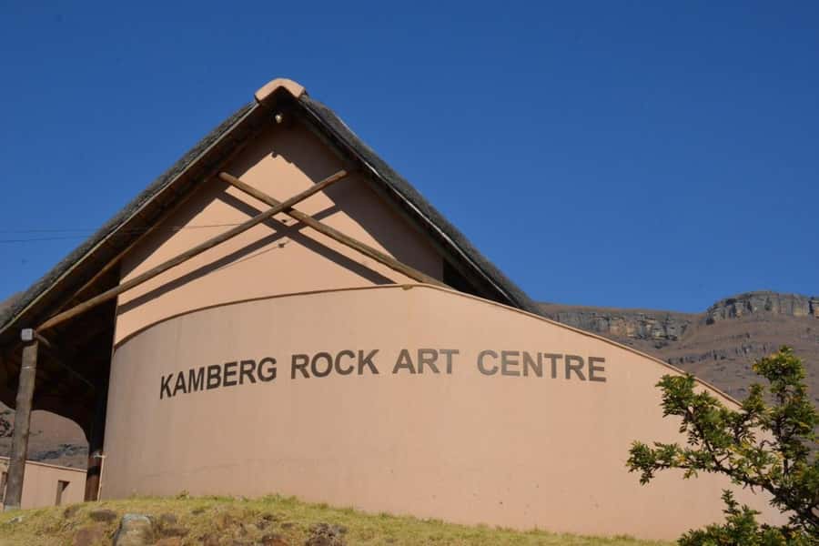 Drakensberg Kamberg Cave Art & Mandela Capture Site Day Tour - Ancient art in the Drakensberg foothills