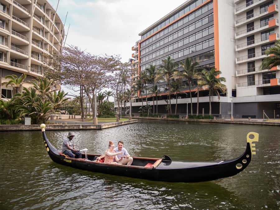 Durban: Gondola Ride - The guides are a major part of the experience