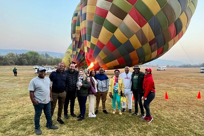 Early Morning Balloon Safari with Breakfast from Magaliesburg - The one-hour flight over the mountains