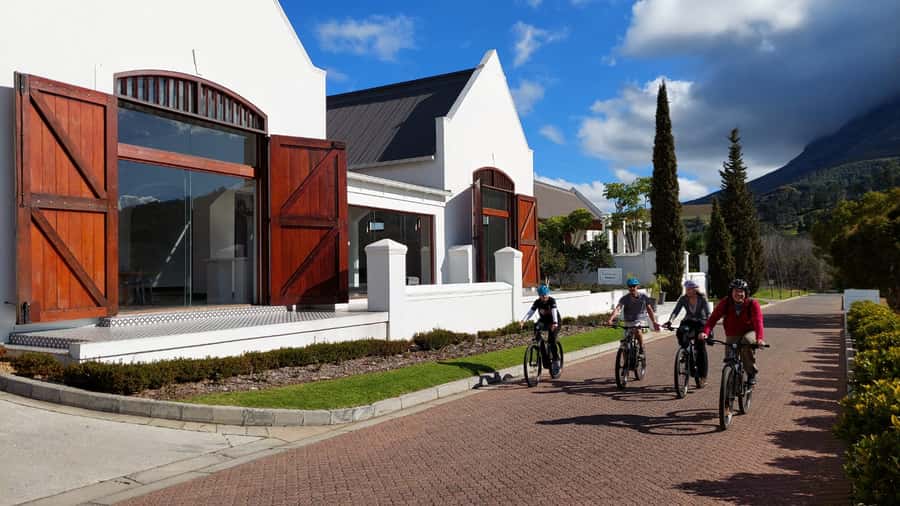 Franschhoek: E-bike Tour with Wine Tasting and Lunch - What the $202 price includes