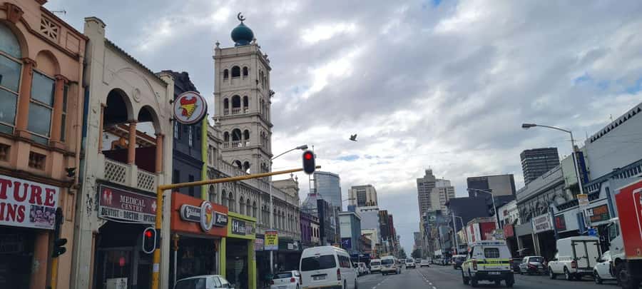 From Durban: Half Day Durban City Tour - Warwick Triangle, where Durban does its daily shopping
