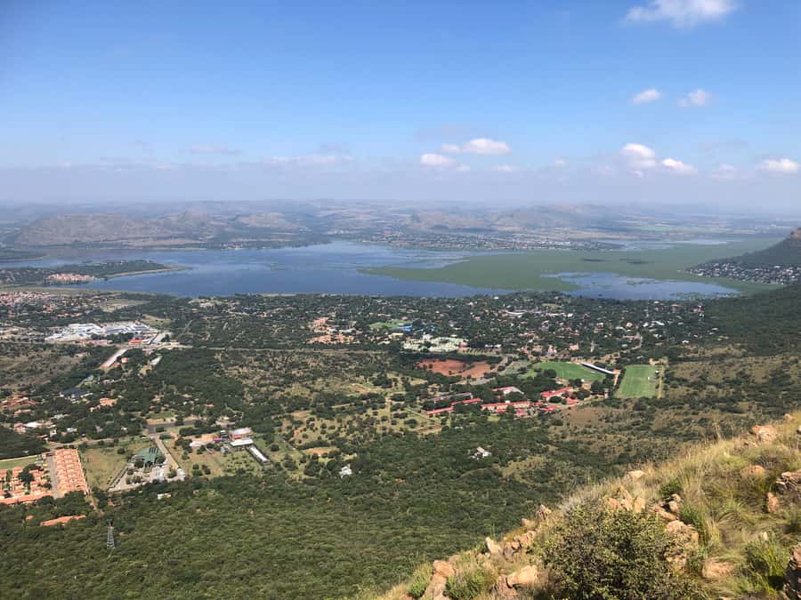 From Johannesburg: Horse-Riding Safari and Cable Car Tour - The short transfer to the cableway