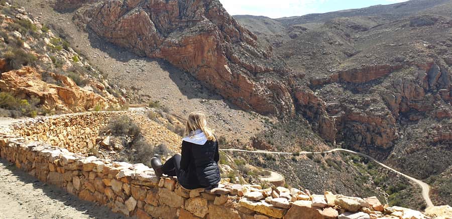 From Oudtshoorn: Full-Day Private Swartberg Mountain Tour - Crossing into Prince Albert for lunch