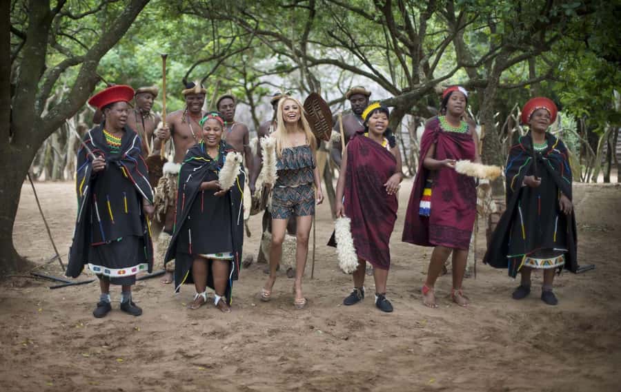 From Richards Bay: DumaZulu Cultural Village Day Trip - Basket weaving, beadwork, and the tools of daily life