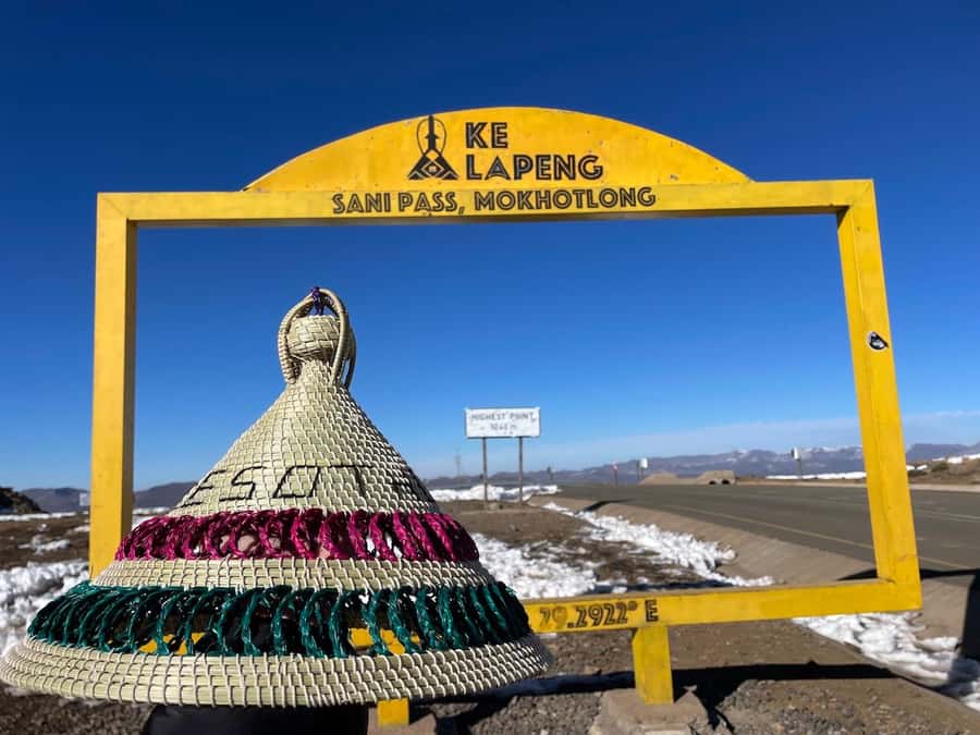 From Underberg: Extended Lesotho Day Tour - 9.5hrs - Starting in Underberg at 9:15