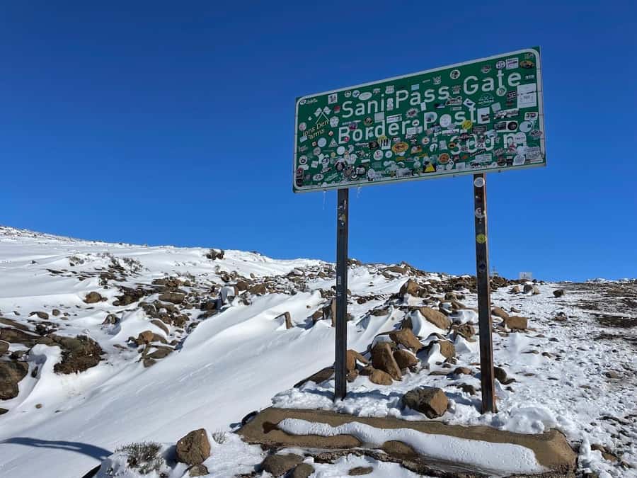 From Underberg: Sani Pass Private Day Tour - Choosing between the village and a longer lunch