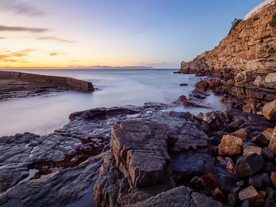 Full day Cape Penisula Tour: Chapman's Peak - Cape Point - Muizenberg and Kalk Bay add a local coastal rhythm
