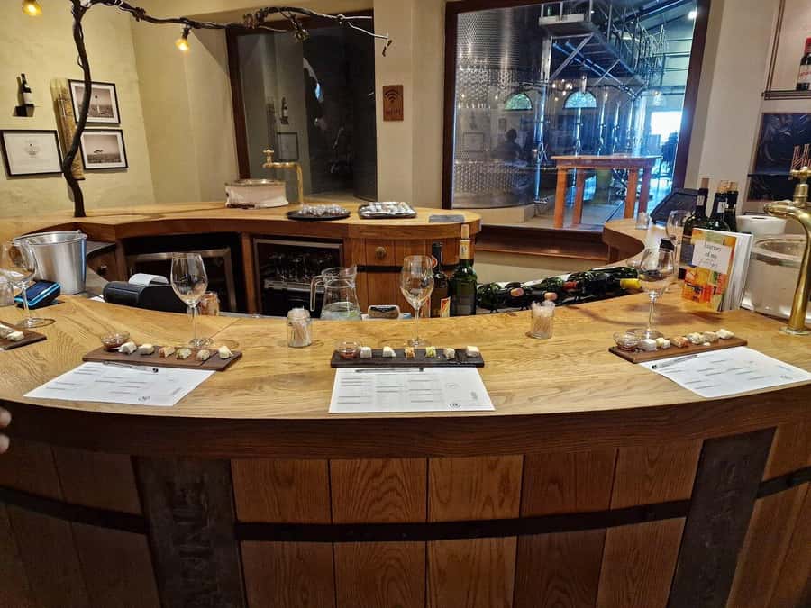 Full Day Cape Winelands Tour: Franschhoek & Stellenbosch - Why the private vehicle changes the day