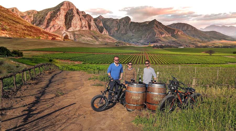 Full-Day Winelands E-Bike Tour with Wine Tasting & Lunch - Riding from Cape Town to the Stellenbosch vineyards