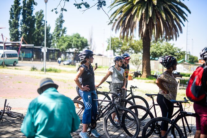 Guided Bicycle Tour of Soweto with Lunch - Mandela House and Vilakazi Street
