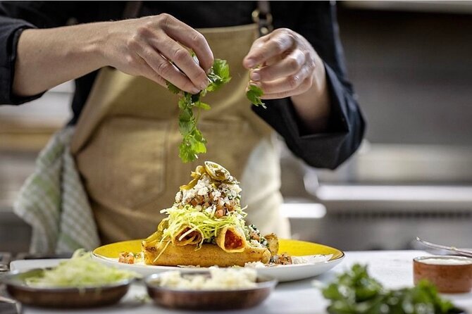 Half-Day Small Group Cooking Experience in Franschhoek - What the four-hour evening feels like