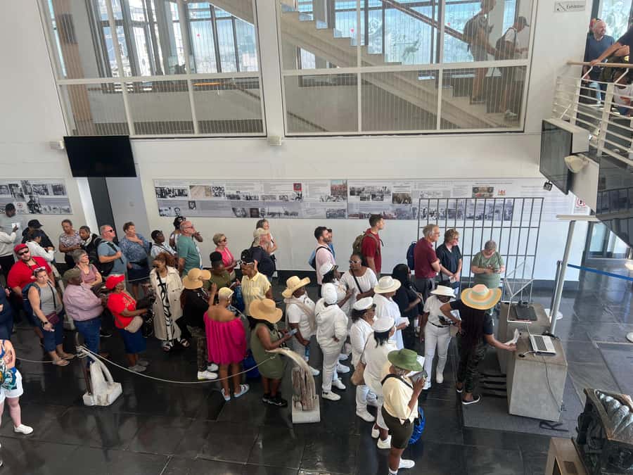 Half Day Tour to Robben Island with Pre-Booked Ticket - Booking details worth knowing