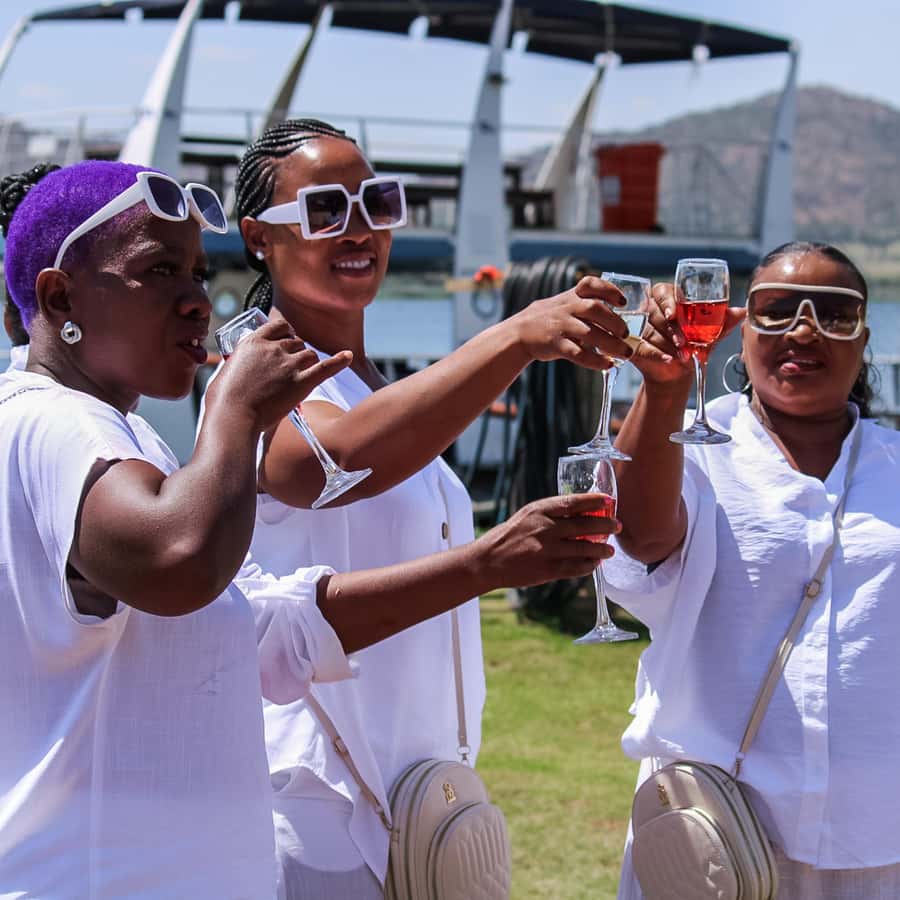 Hartbeespoort Dam: 1 Hour Standard Scenic Boat Cruise - Key points to know before you book