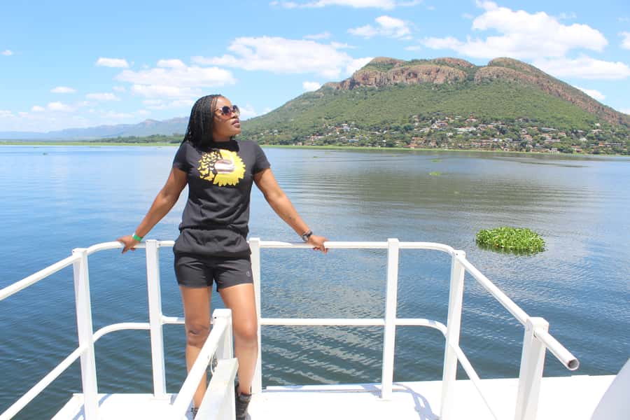Hartbeespoort Dam: The Luxury Alba Boat Cruise with Food - A polished start beside Hartbeespoort Dam