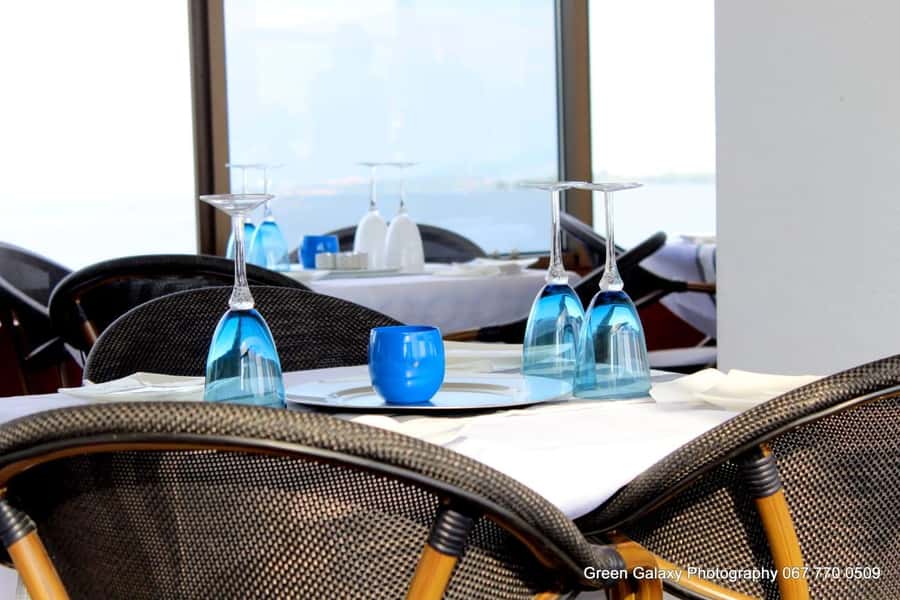 Hartbeespoort Dam: The Luxury Alba Boat Cruise with Food - Yacht club, zoo, and the dam wall