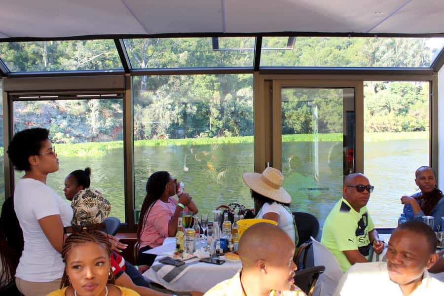 Hartbeespoort Dam: The Luxury Alba Boat Cruise with Food - The crew and the feel of the occasion