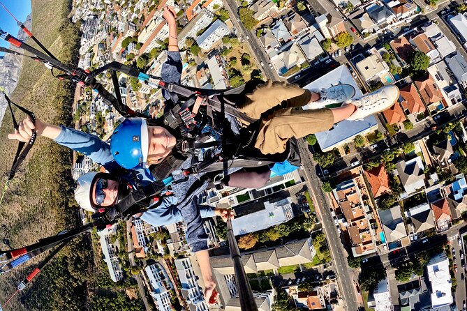 Hi5 Tandem Paragliding Cape Town - Who will enjoy this most