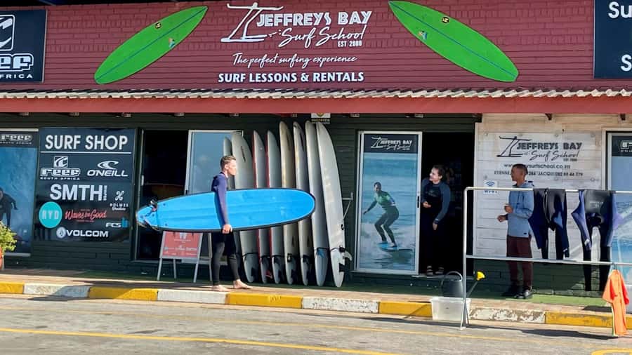 Jeffreys Bay: Learn to Surf Group Lesson - What the small groups change