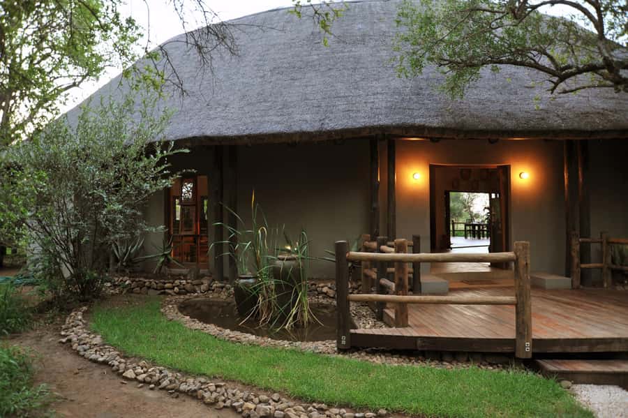 Johannesburg: 2-Day 4-Star Pilanesberg Safari - Four drives, four different ways to see the park
