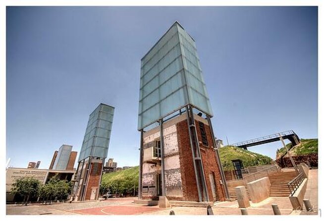 Johannesburg Half Day City Tour - The guides make or break the experience