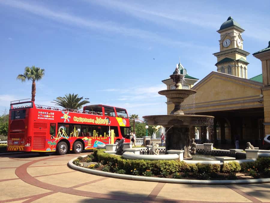 Johannesburg: Hop-On Hop-Off Bus with Optional Soweto Tour - Apartheid Museum and Gold Reef City