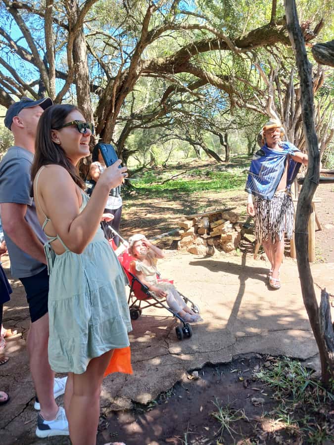 Johannesburg: Lesedi Cultural Village Show with Pickup - Nyama Choma lunch and the crafts market