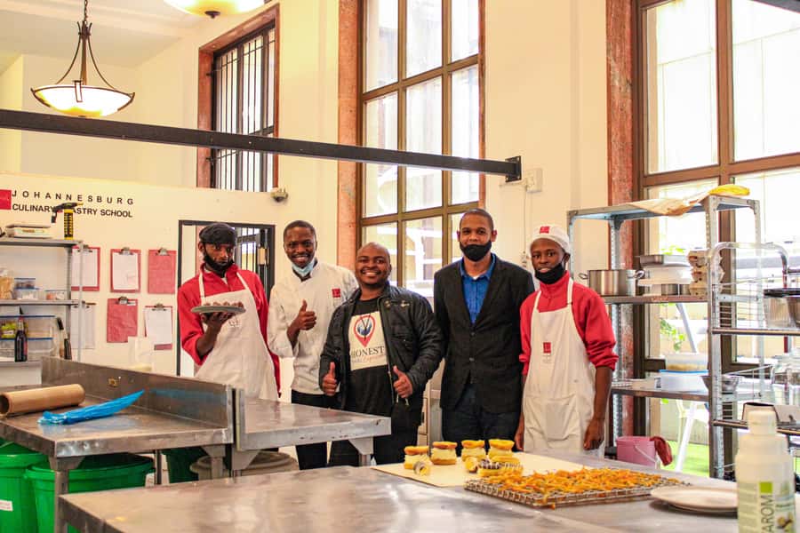 Johannesburg: Local Food Tasting Guided Walking Tour - A food tour that explains Johannesburg through migration
