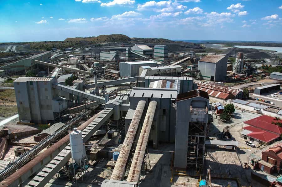 Johannesburg: Pretoria and Cullinan Diamond Mine Tour - The guides make or break the day