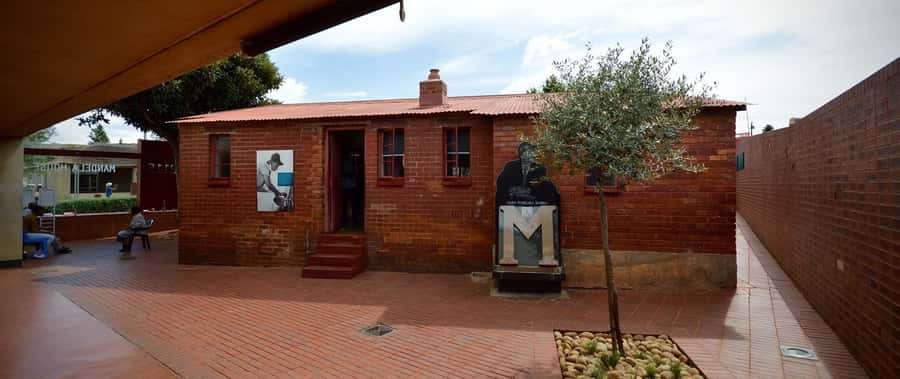 Johannesburg: Soweto Night Tour - Should you book it?
