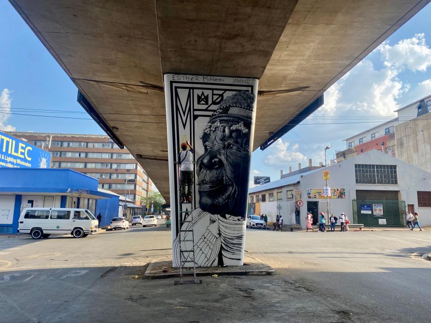 Johannesburg: Street Art and Culture in Maboneng! - The Hideout Bar and an uncertain chapter of the past