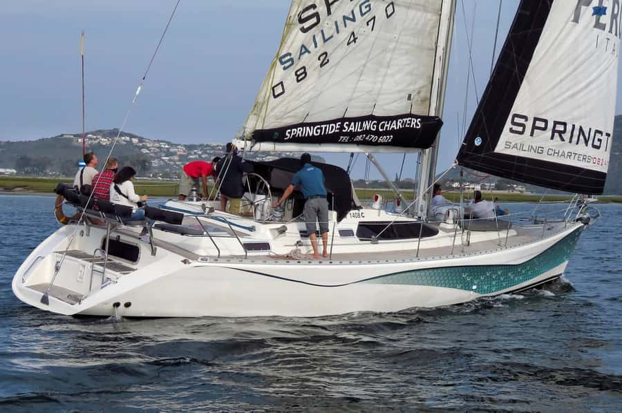 Knysna: 1.5-Hour Sailing Experience - Crew service and the human side of sailing