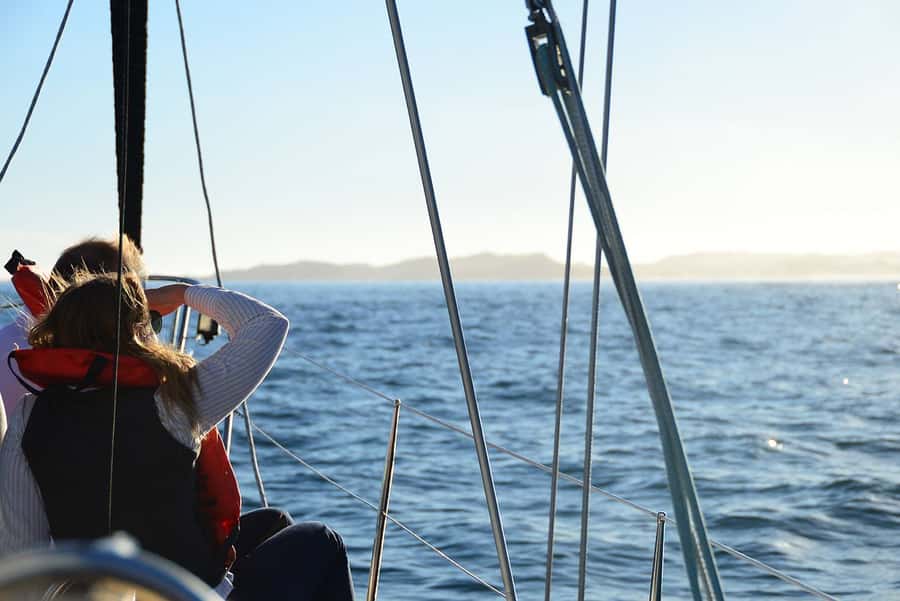 Knysna: 2.5-Hour Day Sail & Lunch Charter - A picnic lunch on the teak deck
