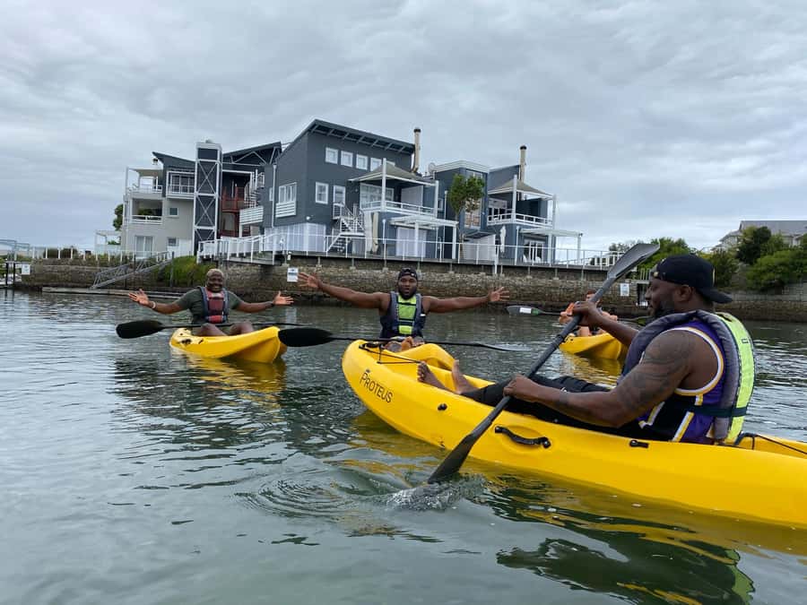 Knysna Kayak Hire - Who should book it