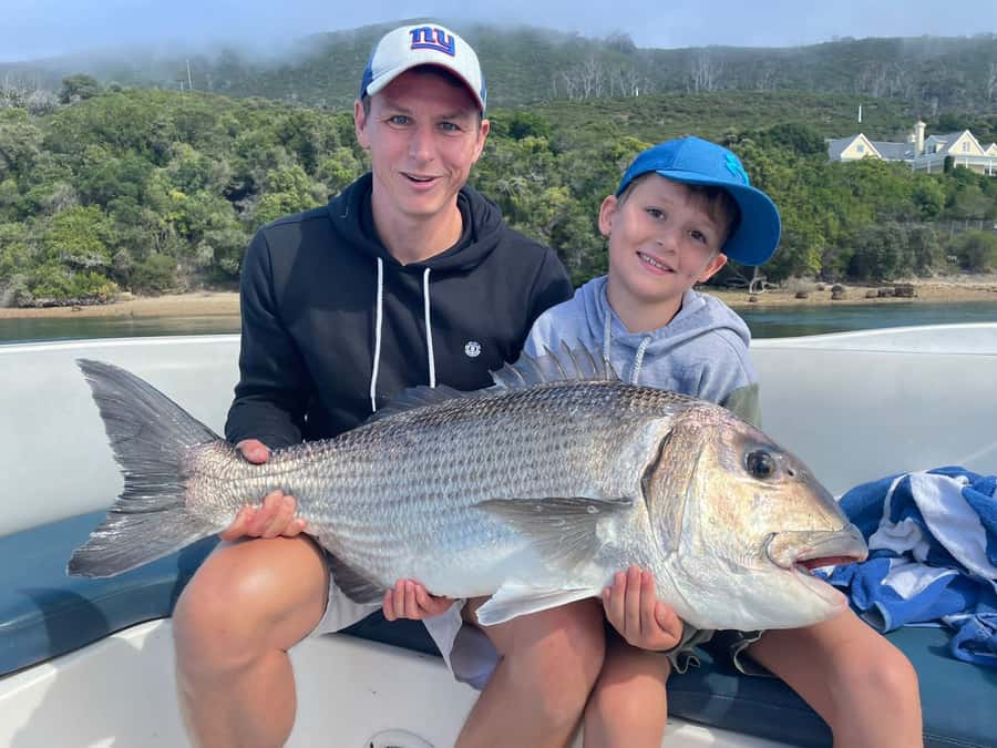 Knysna Lagoon Fishing Charter - The important question: will you actually fish?