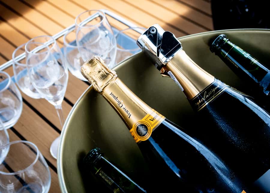 Knysna: Private Sunset Cruise on Knysna Lagoon - Oysters, snacks, bubbles, and your own soundtrack