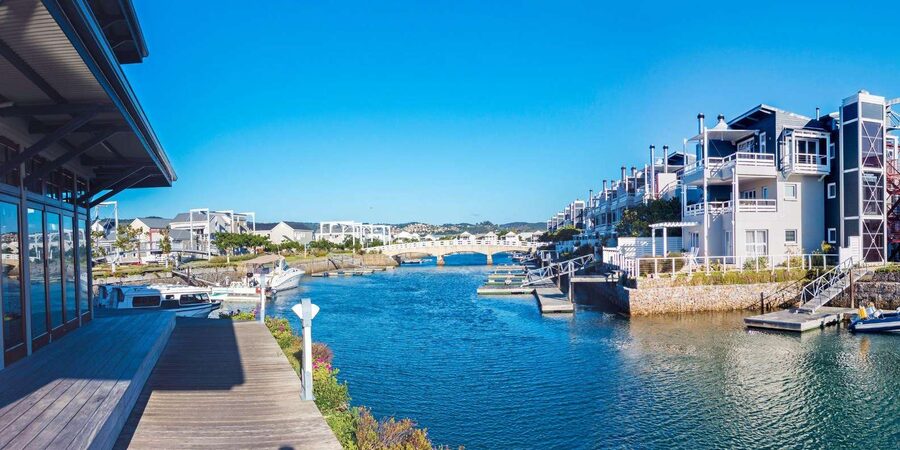 Knysna: Sightseeing Cruise on Coquette - What the captain adds to the ride
