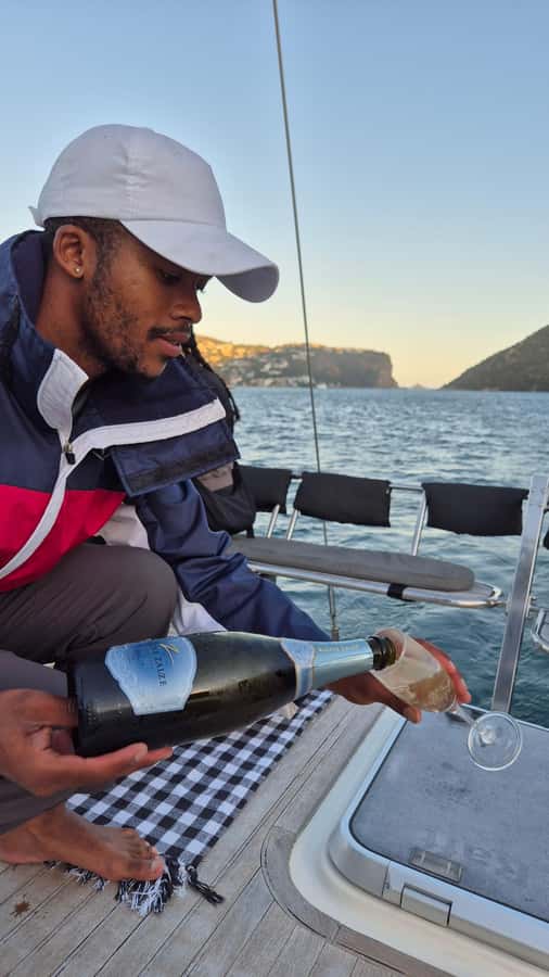 Knysna Sunset Sailing Cruise with Light Dinner and Wine - Who should choose this sailing